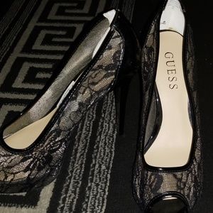 NEW Women's size 6 Guess Brand heels
